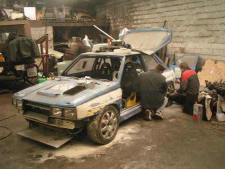 R11 F2000